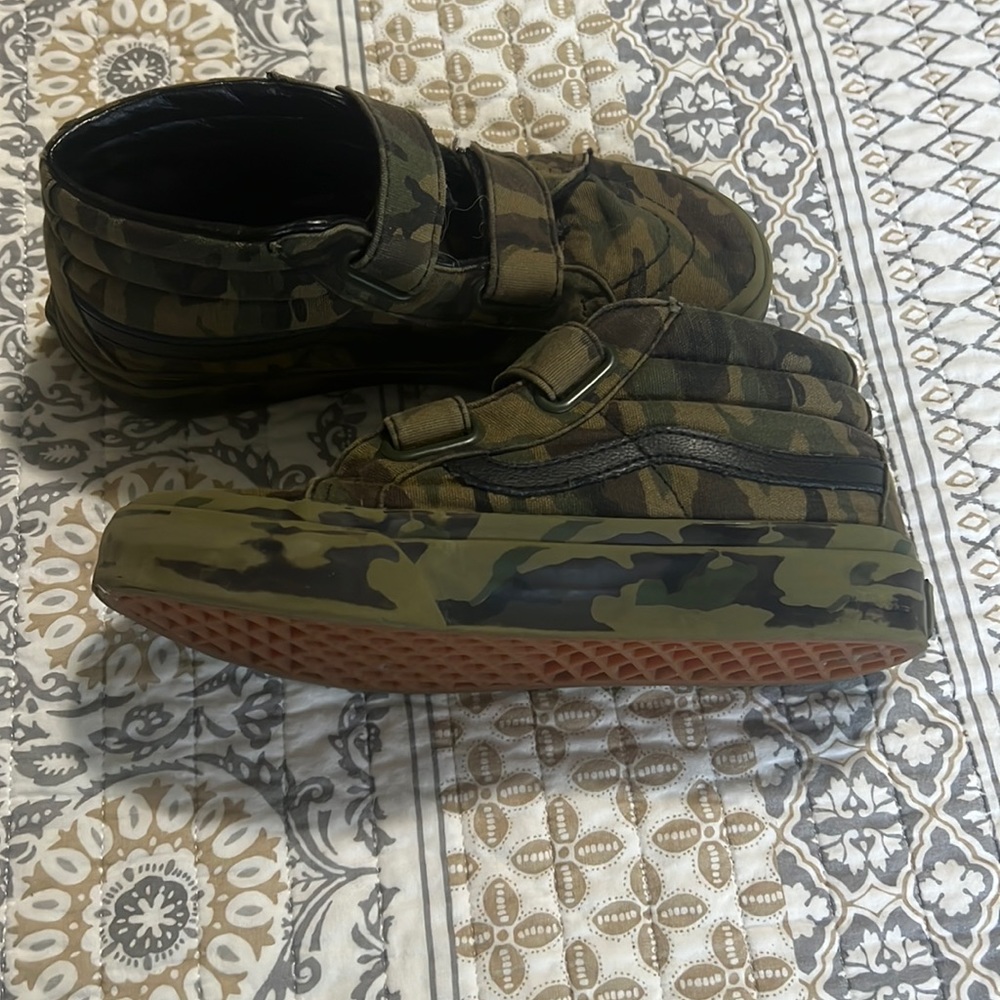 Boys Vans size 1.5